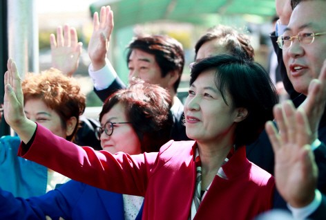 秋 민주당·당원, 상호인증…정당사 최초 당원가게 1호 지정