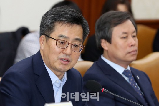 [포토]정부, 한중 관계 개선·평창올림픽 활용해 관광시장 회복 나선다