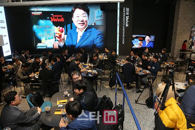 [포토] 토종브랜드 볼빅 강남 한복판에서 신제품 발표회