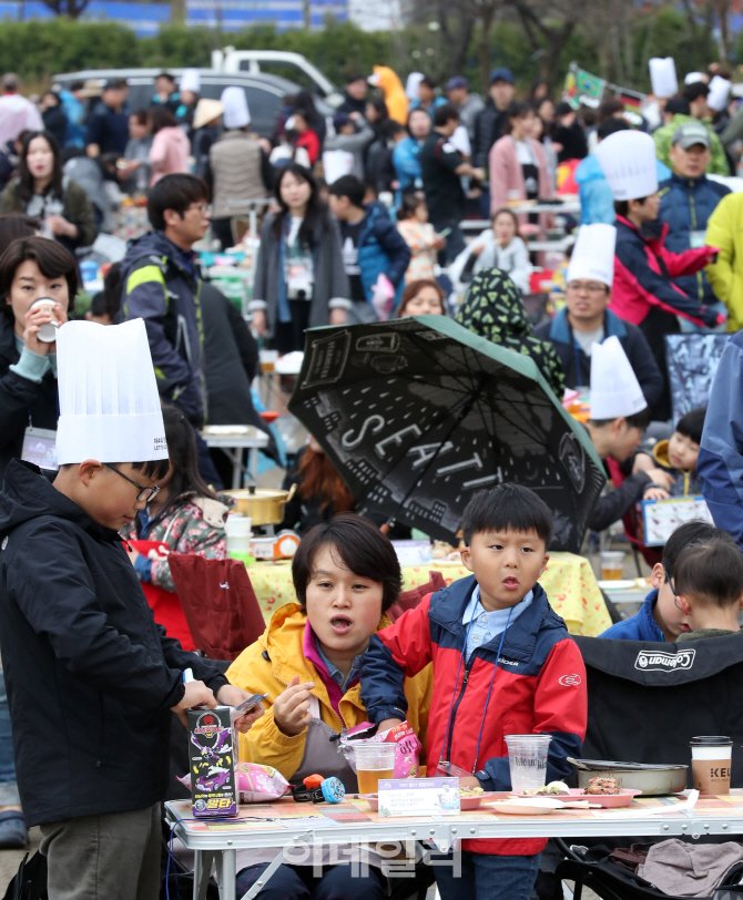 [포토]온 가족이 함께하는 제 4회 캠핑요리축제 렛츠 고 캠핑
