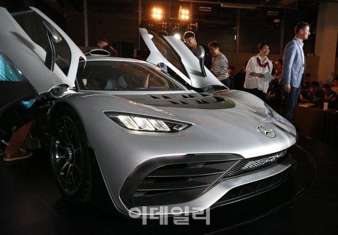 [포토]메르세데스-벤츠 AMG 프로젝트 원, 드라이빙 퍼포먼스의 미래
