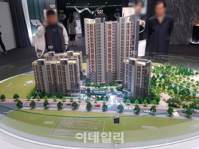 강남 청약열기 여전 디에이치 포레센트에 1000명 몰렸다
