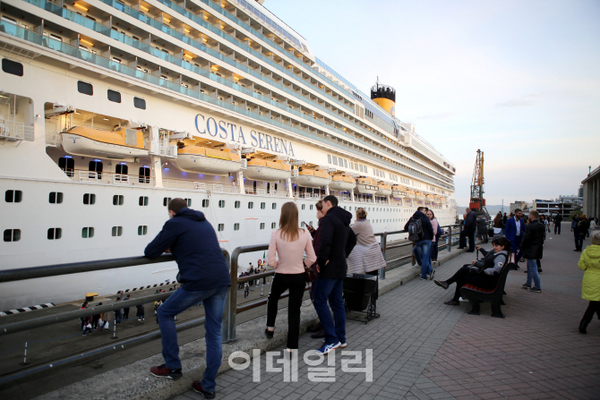 [여행] 웰컴 SEA 캣슬…밤마다 바다 위 낭만에 빠지다