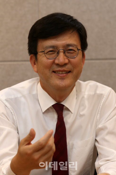 [로펌 드림팀]②발벗고 나서는 대표급…`선수`들이 인정하는 LKB