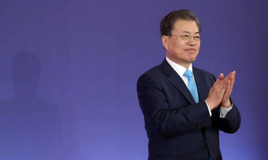 [전문]文대통령 “과거에 머물지 않을 것…日도 그런 자세 가져주길”