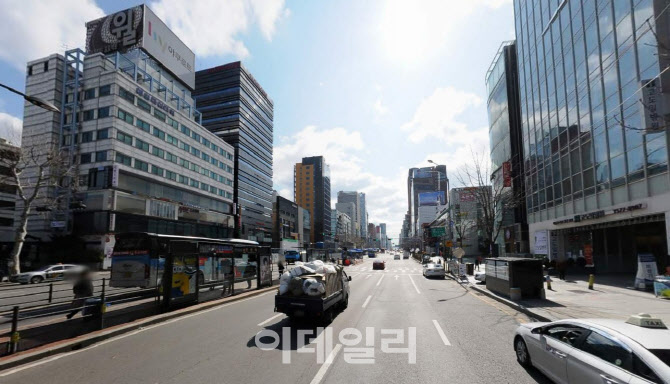 강남대로 편의점, 월평균 매출 7600만원...강남 평균 대비 28%↑