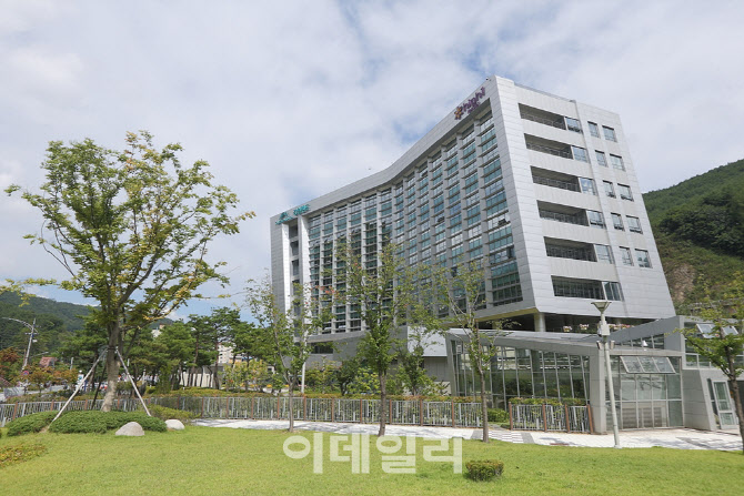 강원랜드 복지재단, 컴퓨터 지원 사업 조기 실시