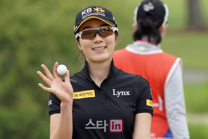 [포토] 안송이 '아쉽지만 파로 마무리해요'