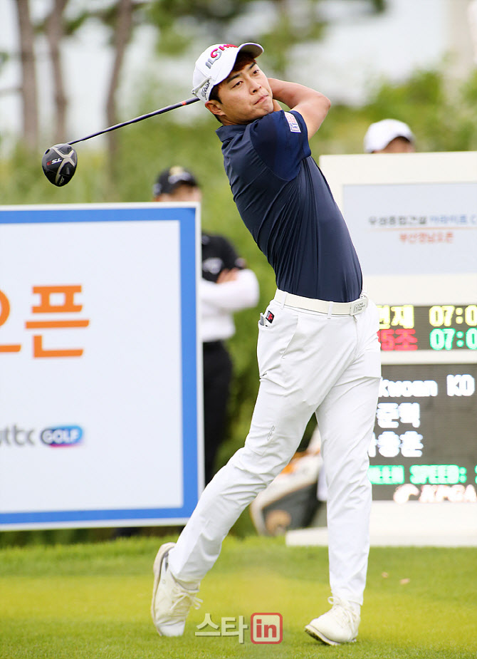 [포토] 하충훈 호쾌하게 날린다
