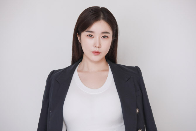 뮤지컬 ‘빨래’ 롱런 배우 김여진, 지방투어 합류