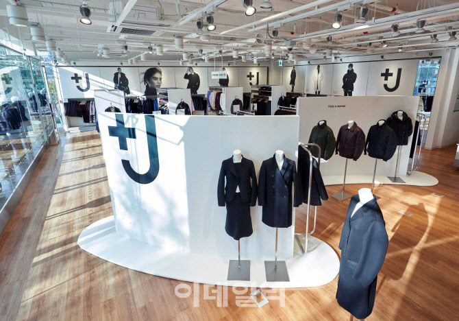 [포토] 유니클로, 플러스 제이 컬렉션 팝업스토어