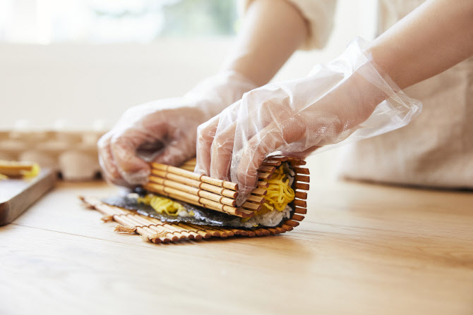 분당 마녀김밥, 1년 전부터 위생 불량 민원
