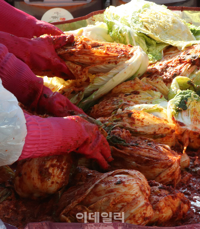 [포토]정성 담은 김치
