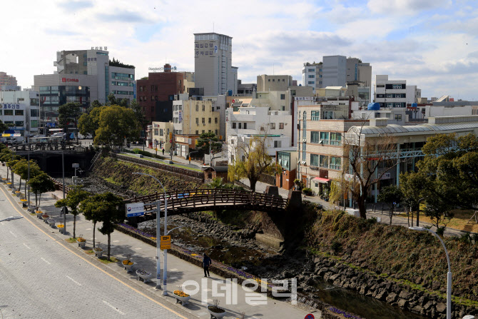 [여행] 산지천 물길따라 옛 멋이 흐른다