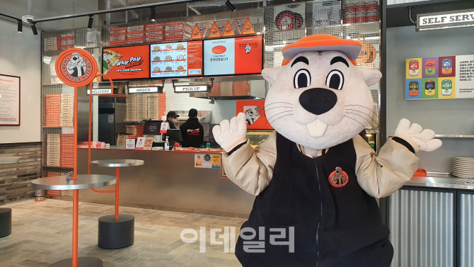 [르포]아메리칸 빈티지 가성비 ‘노브랜드 피자’ 먹어보니