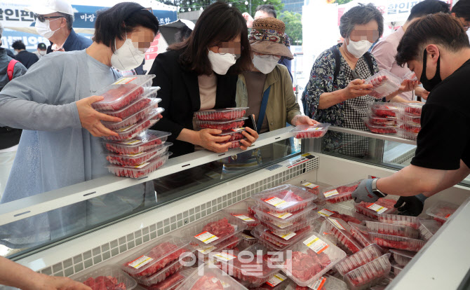 [포토] 한우 최대 50% 할인 판매
