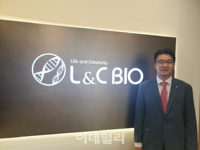 [글로벌 K의료기기 업체들]이환철 엘앤씨바이오 대표 “미국 현지 조직은행 설립”①