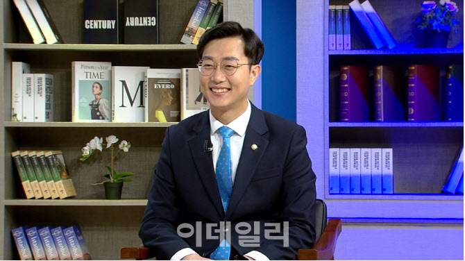 장경태 한동훈·이상민 탄핵 포인트 쌓아나가는 중 [신율의이슈메이커]