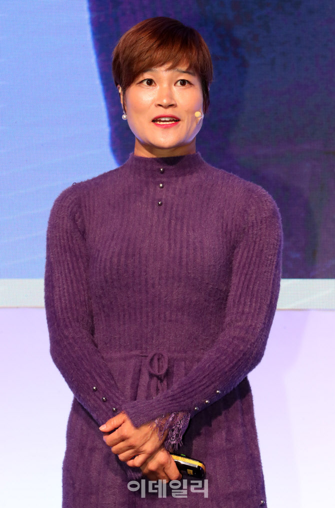 [포토]W페스타에서 강연하는 김혜선 점핑머신 대표
