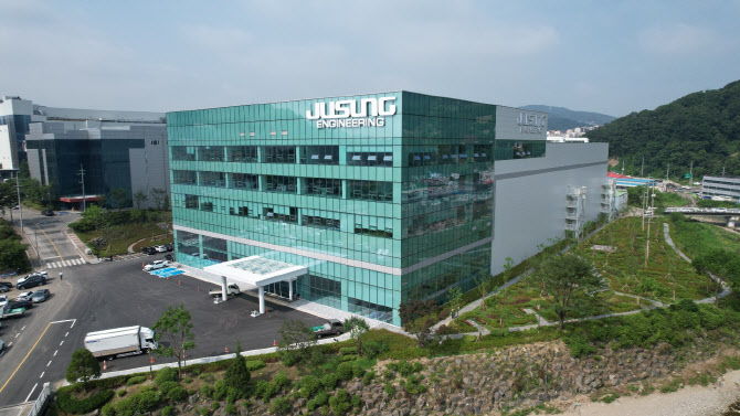 반도체 꺾였지만…주성엔지니어링 실적 여전히 쑥쑥