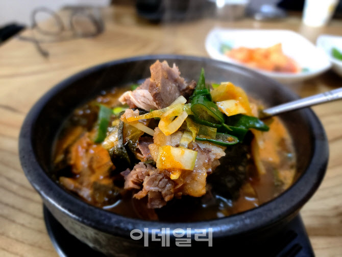 [미식로드] 찬바람 불면 더 간절히 생각나는 소머리국밥