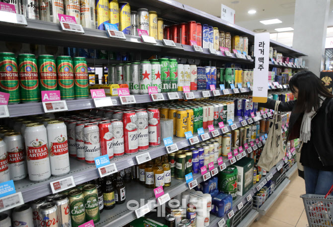 [포토] 대형마트 수입맥주 코너