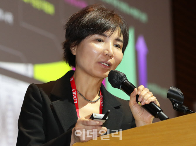 [포토]게임과 접목된 생성형 AI, 엔씨소프트 바르코와 내년 계획