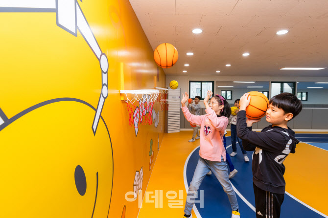실내 체육관 ‘포르쉐 드림 플레이그라운드’ 2개교 신규 오픈