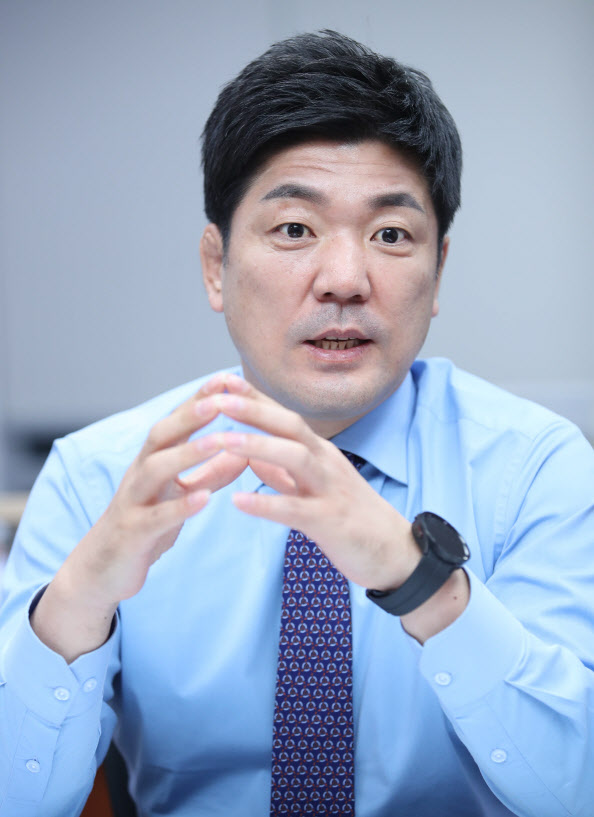 이용 “尹정부 성공 위해 뛴다…불출마·험지 강요는 안돼”[총선人]