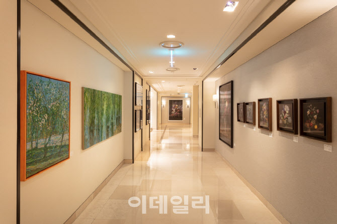 신세계백화점, 블라섬아트페어 오픈…예술 작품으로 봄 알려