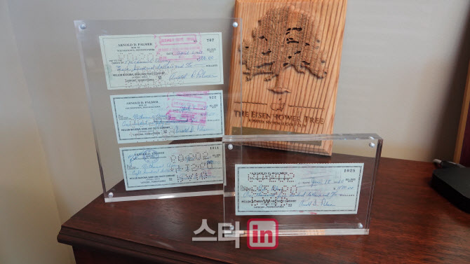 [화보]더킹 아놀드 파머를 돌아보며..PGA 투어 집무실 공개