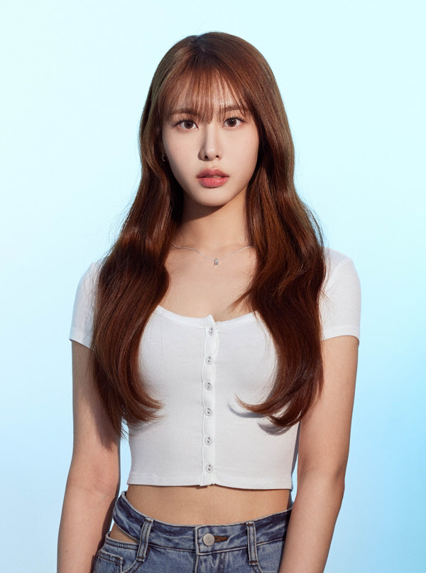 6인조 걸그룹 비웨이브 멤버 제나·아인 프로필 공개