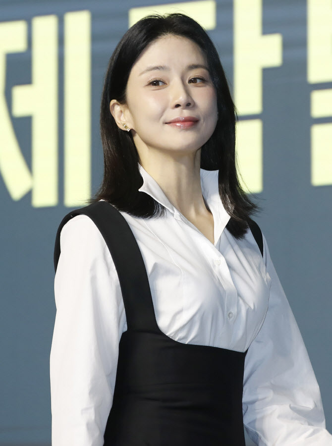 하이드 이보영, 김남주·김수현과 주말극 대결…부담 1도 없어