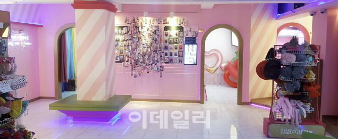 요즘 MZ세대는 ‘셀프 사진관’…1년만에  20% 훌쩍↑