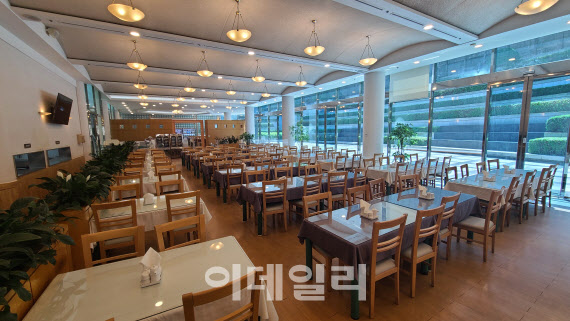 전액 무료 농심 구내식당에 나오는 이유 있는 특식[회사의맛]