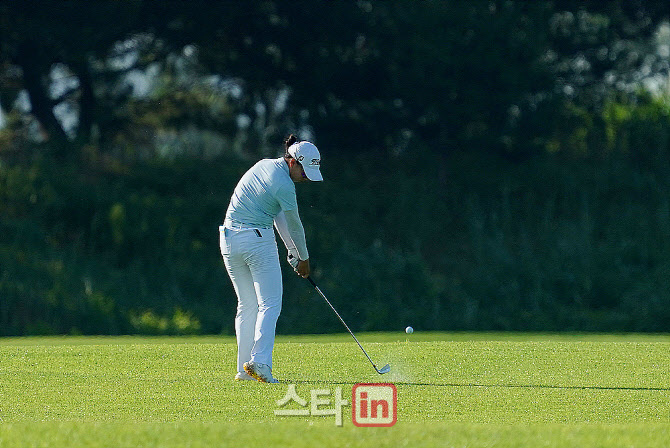 [포토] 강민진 '정확하고 빠른 임팩트로'