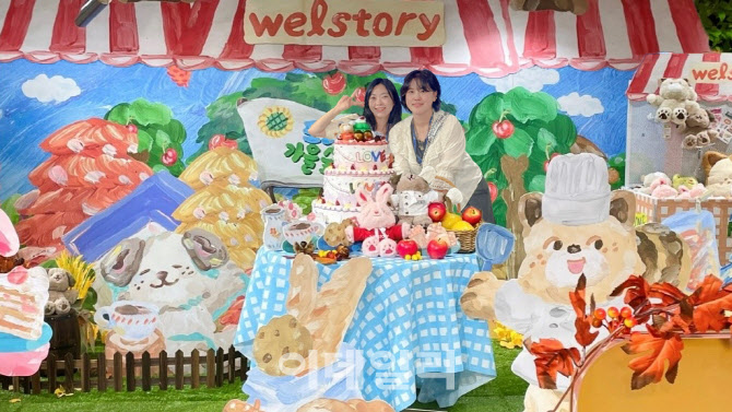 구내식당도 즐겁게 삼성웰스토리, 포코리프렌즈 이슬로 작가 맞손