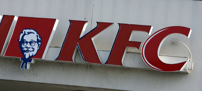 켄터키 떠나는 美KFC 본사, 텍사스 이전 행렬 합류