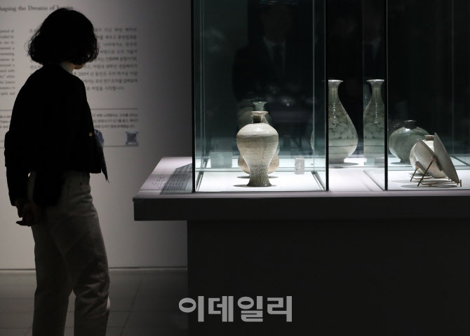 [포토] 조선 전기 미술 대전 - 도자기