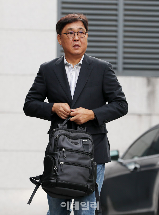 [포토] 첫 출근하는 최휘영 문체부장관 후보자