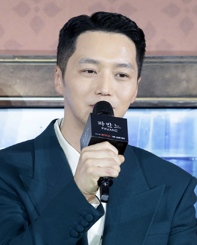 변요한, 티파니 영과 결혼 언급..."응원주신 만큼 잘 살겠다"