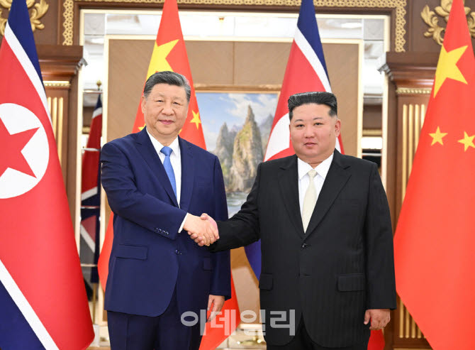 北매체 
