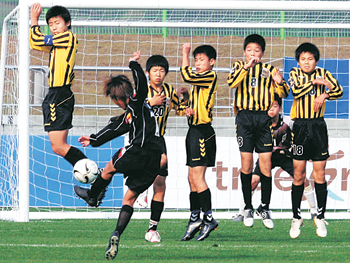 ‘공부하는 축구’ 용인초교 깜짝 정상