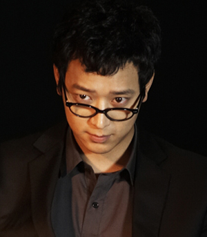영화 ‘M’  강동원  ‘M자형 헤어스타일’  눈길