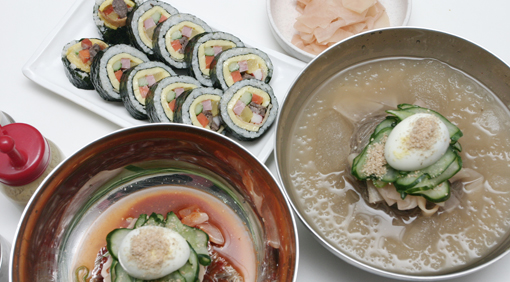 분식냉면 육수·면발 환상하모니, 맛 보지 않았으면 말하지 마세요