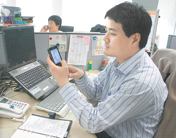 [동아 오프블로그]‘움직이는 사무실’ 모바일 인터넷 각광