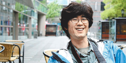 [저자와 차 한잔]“섬은 영감 살찌우는 정신의 안식처”