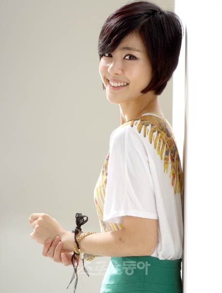 [스타 포커스] 이윤지 “춤도사 택연의 춤선생, 어찌나 민망하던지…”