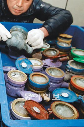 [시시콜콜 궁금증을 풀어드립니다]계량기 왜 교체? 바꾸면 요금 더 나오나요?
