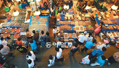 [수협 50년]사람냄새 물씬, 노량진수산시장, 첨단의 옷 입다